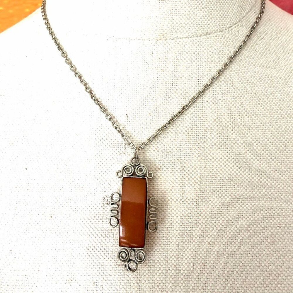 Vintage Butterscotch Amber Pendant Necklace